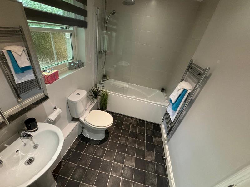 Photo of FB - 9 North Grange Road, LS6 2BR