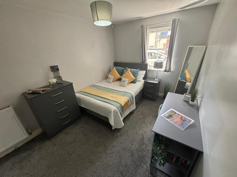 Photo of FB - 9 North Grange Road, LS6 2BR