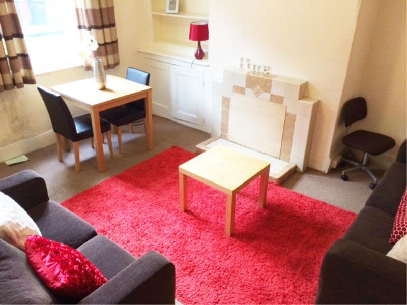 Photo of 11 Glebe Avenue, LS5 3HN