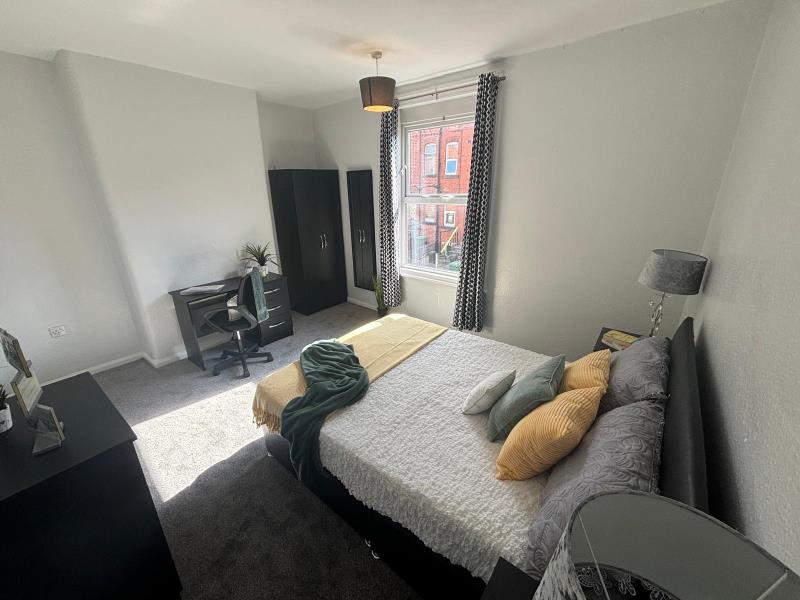 Photo of 2 Granby Grove, LS6 3BE