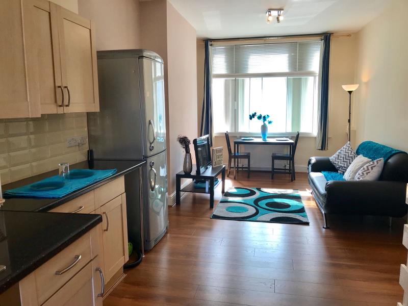 Photo of 180A Woodhouse Lane